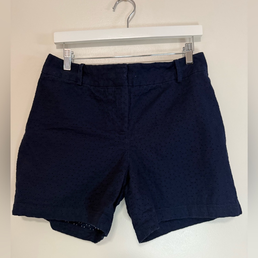 Talbots Navy Blue Women's eyelet pattern Shorts 100% cotton in size 10